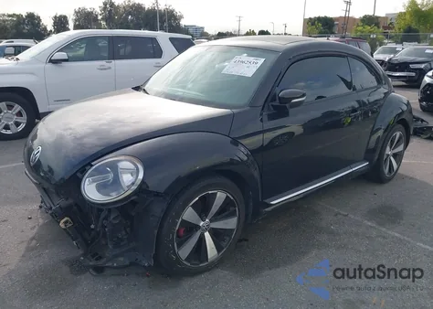 2013 Volkswagen Beetle 2.0T Turbo z USA, uszkodzony, nr VIN 3VWVA7AT5DM621612